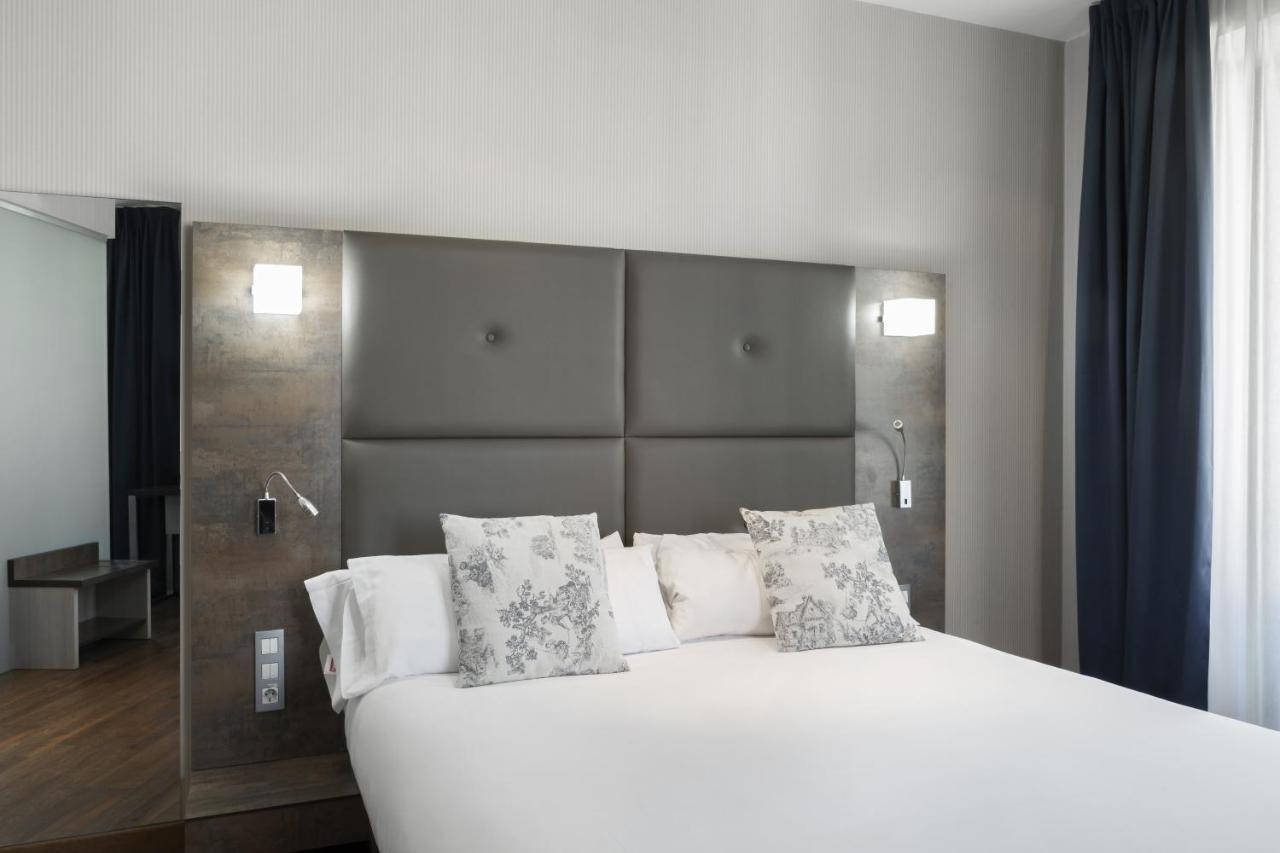 เปอตี พาเลซ โปซาดา เดล เปย์เน Hotel มาดริด ภายนอก รูปภาพ